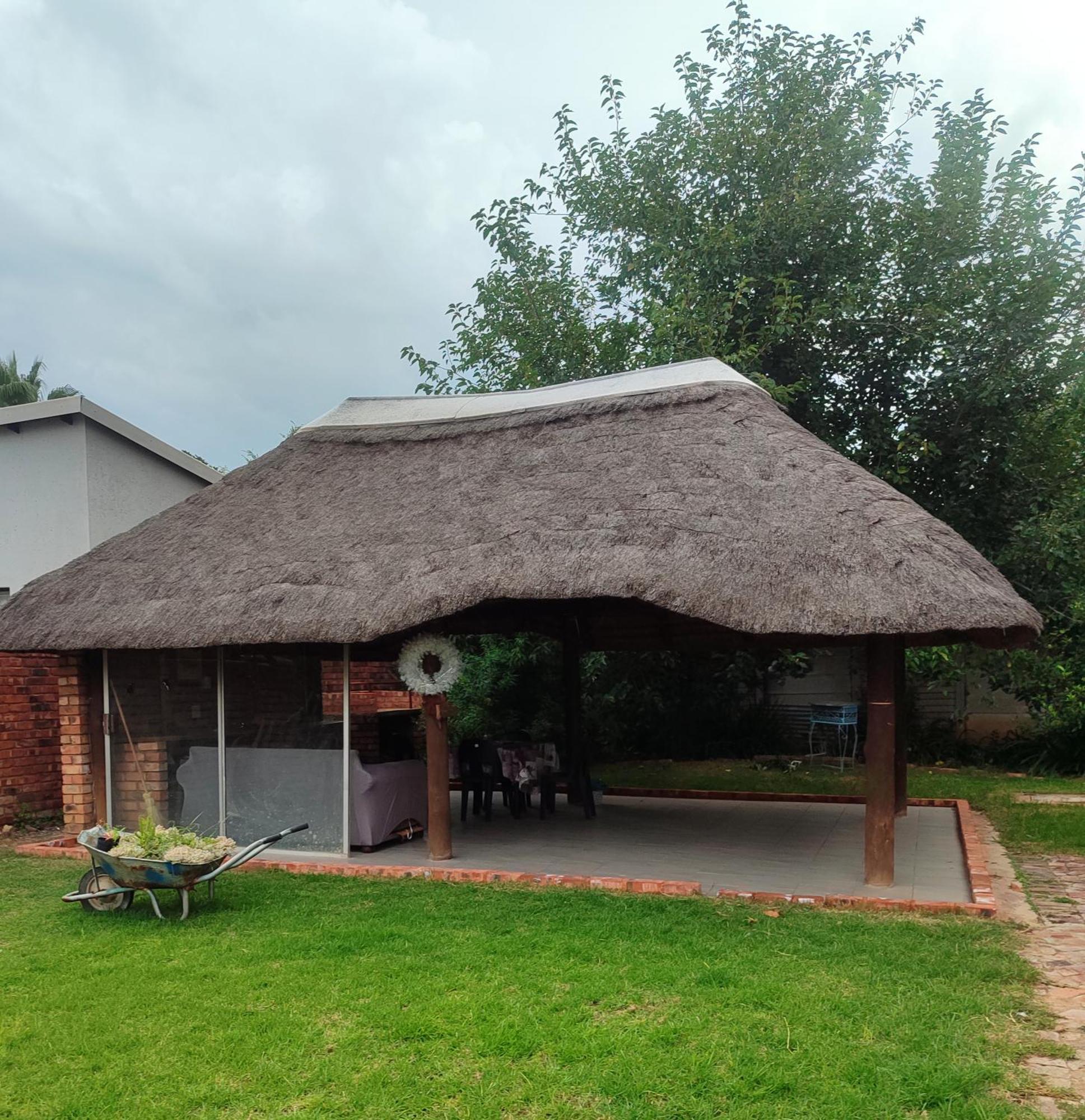 Zina Hotel Pretoria-Noord Exterior foto